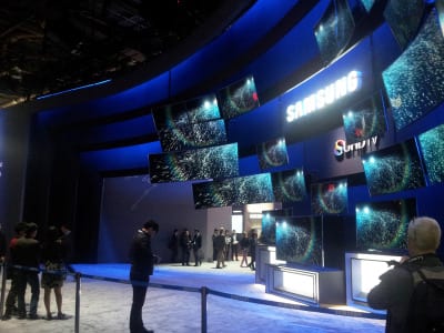 Samsung choreographed multiple 4K TVs to represent pixels of one larger image.