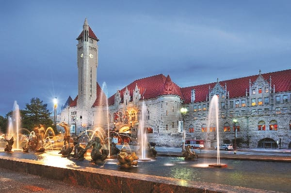 Union Station Exterior View_Credits_ Explore St. Louis 600x400