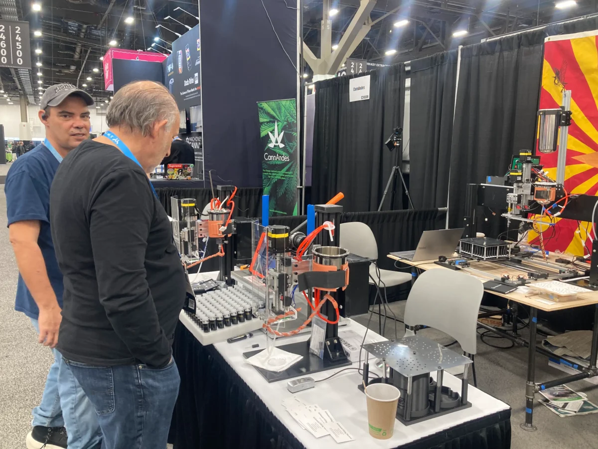 MJBizCon lights up Las Vegas Convention Center