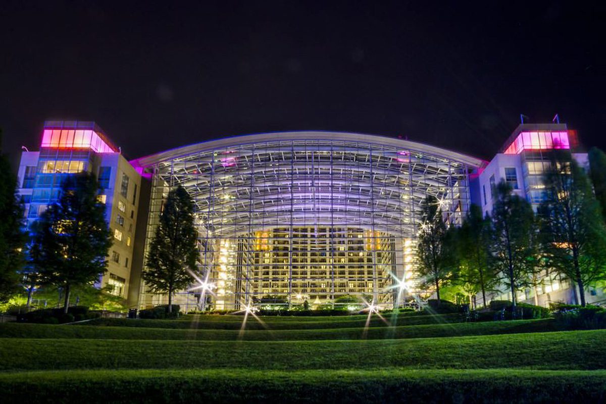 Gaylord National Resort and Convention Center illuminated at night.