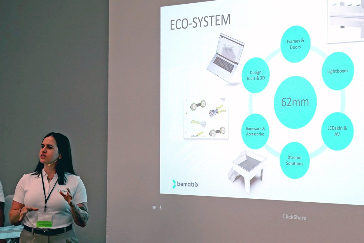 beMatrix USA Academy presenter discusses the company’s modular exhibit system.